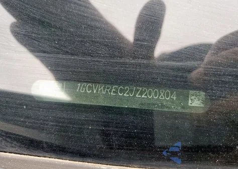 2018 Chevrolet Silverado K1500 Lt из США, поврежденный, VIN 1GCVKREC2JZ200804